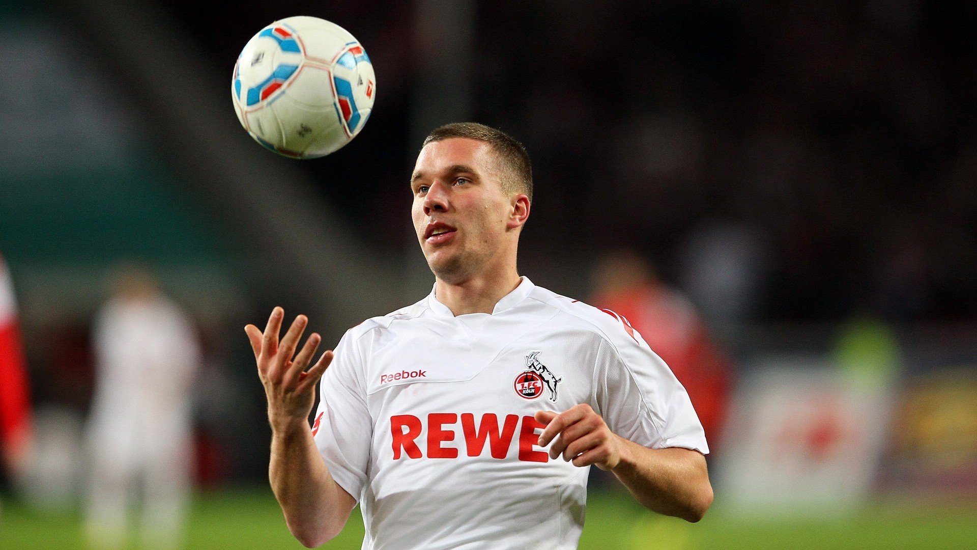 保罗扛起全队，当传奇在季后赛之夜拒绝退场