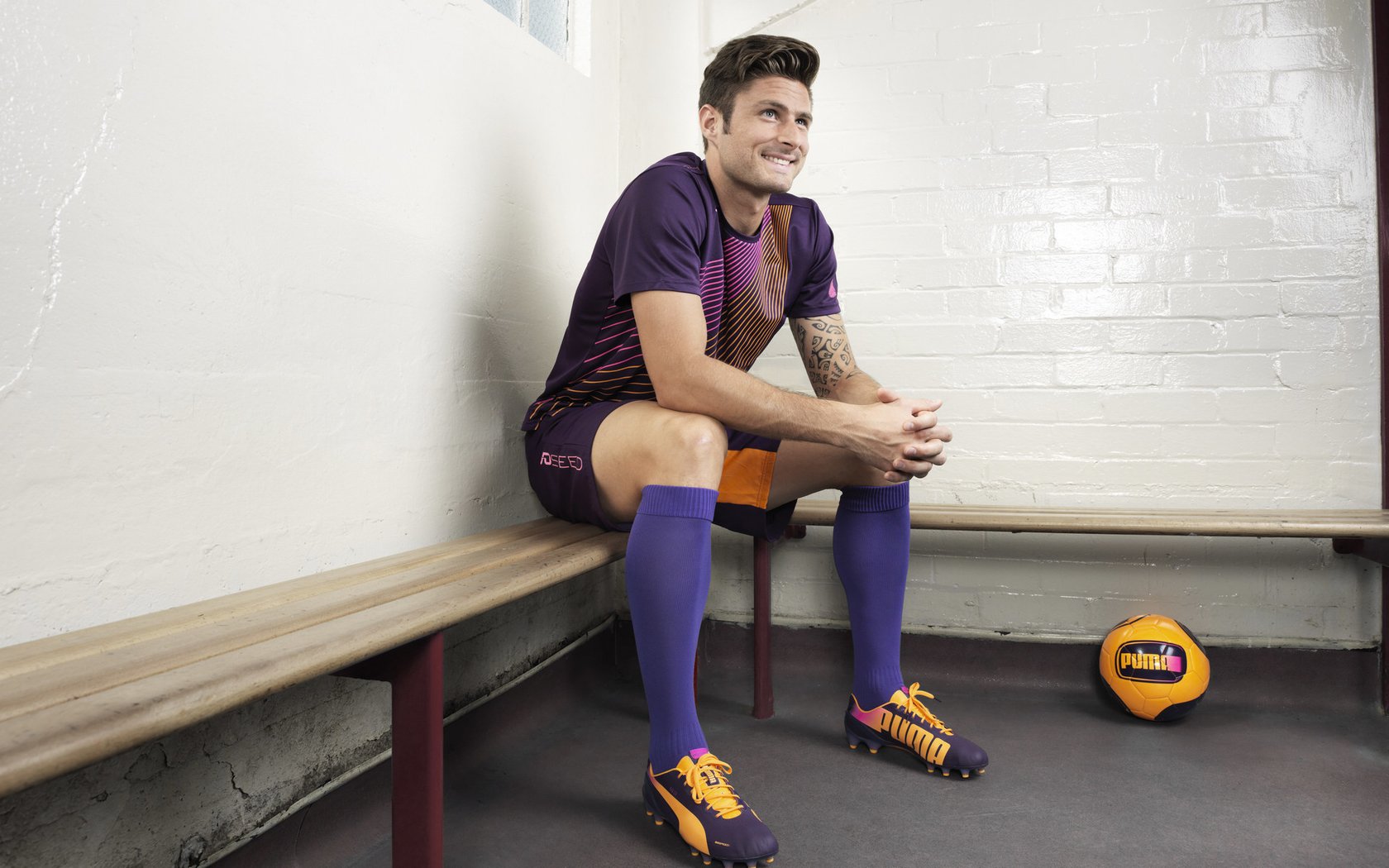 德里赫特，从水货标签到北美战神，他如何用一脚长传撕裂加拿大？